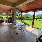 Garden Floor Flat In A Beachfront Complex With A Pool Apartment *