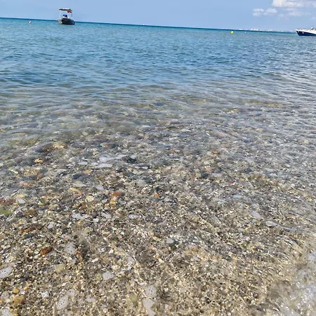 Garden Floor Flat In A Beachfront Complex With A Pool شقة Gümüşyaka